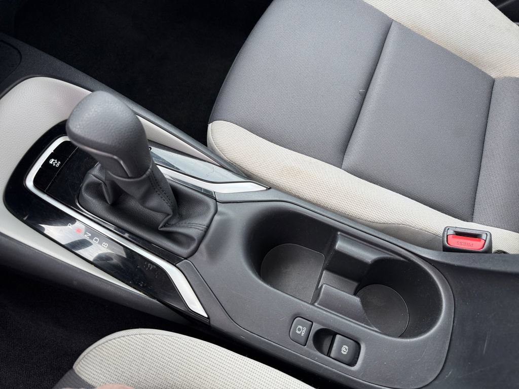 Used 2024 Toyota Corolla LE w/ LE Premium Package FWD image 37
