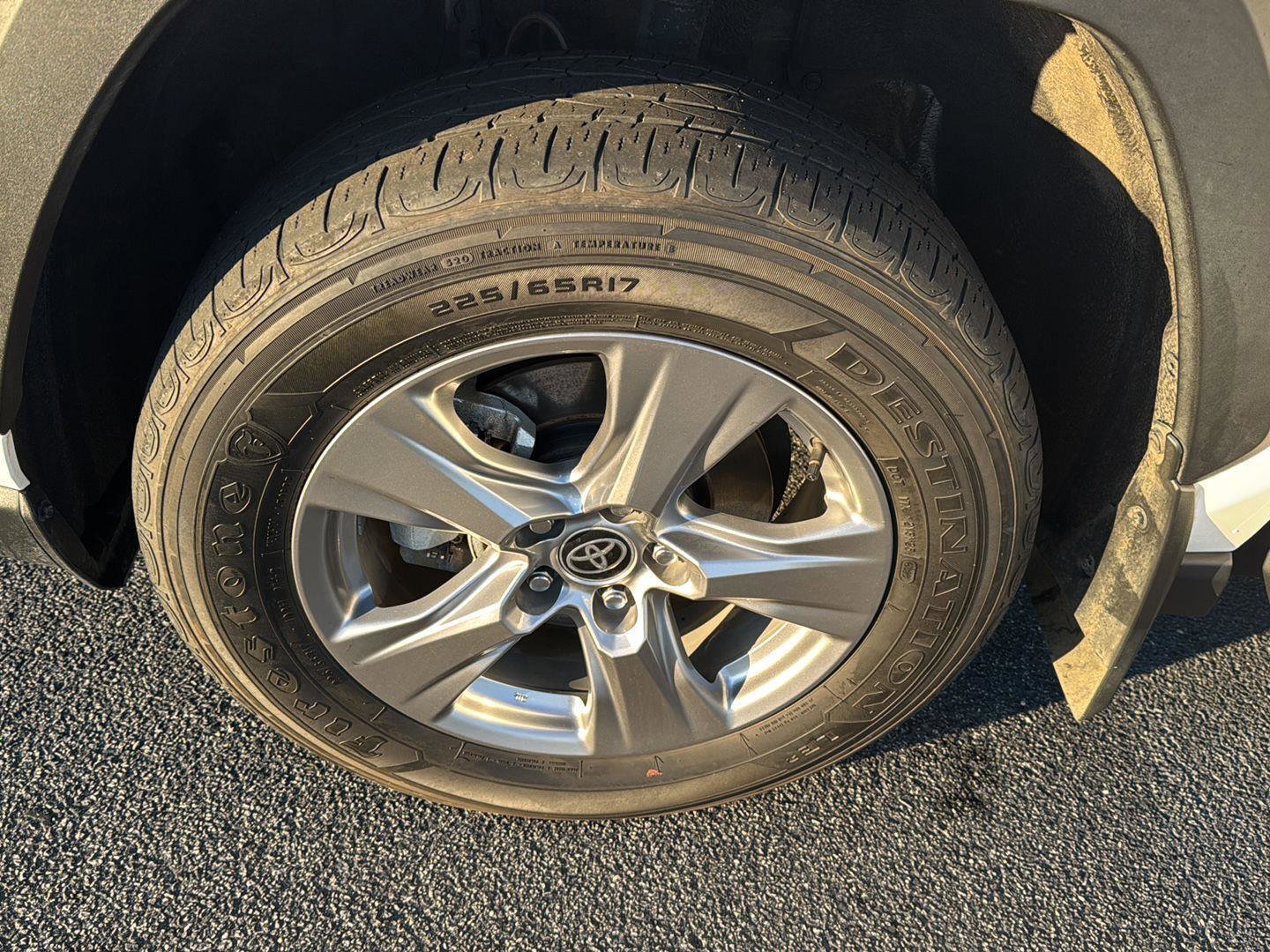 Certified 2024 Toyota RAV4 XLE image 30