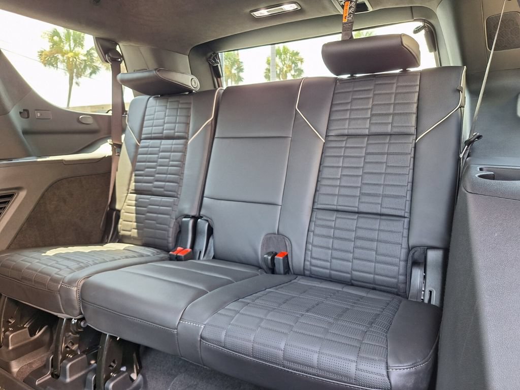 New 2026 Cadillac Escalade Platinum Sport w/ LPO, ONYX Package AWD/4WD image 11