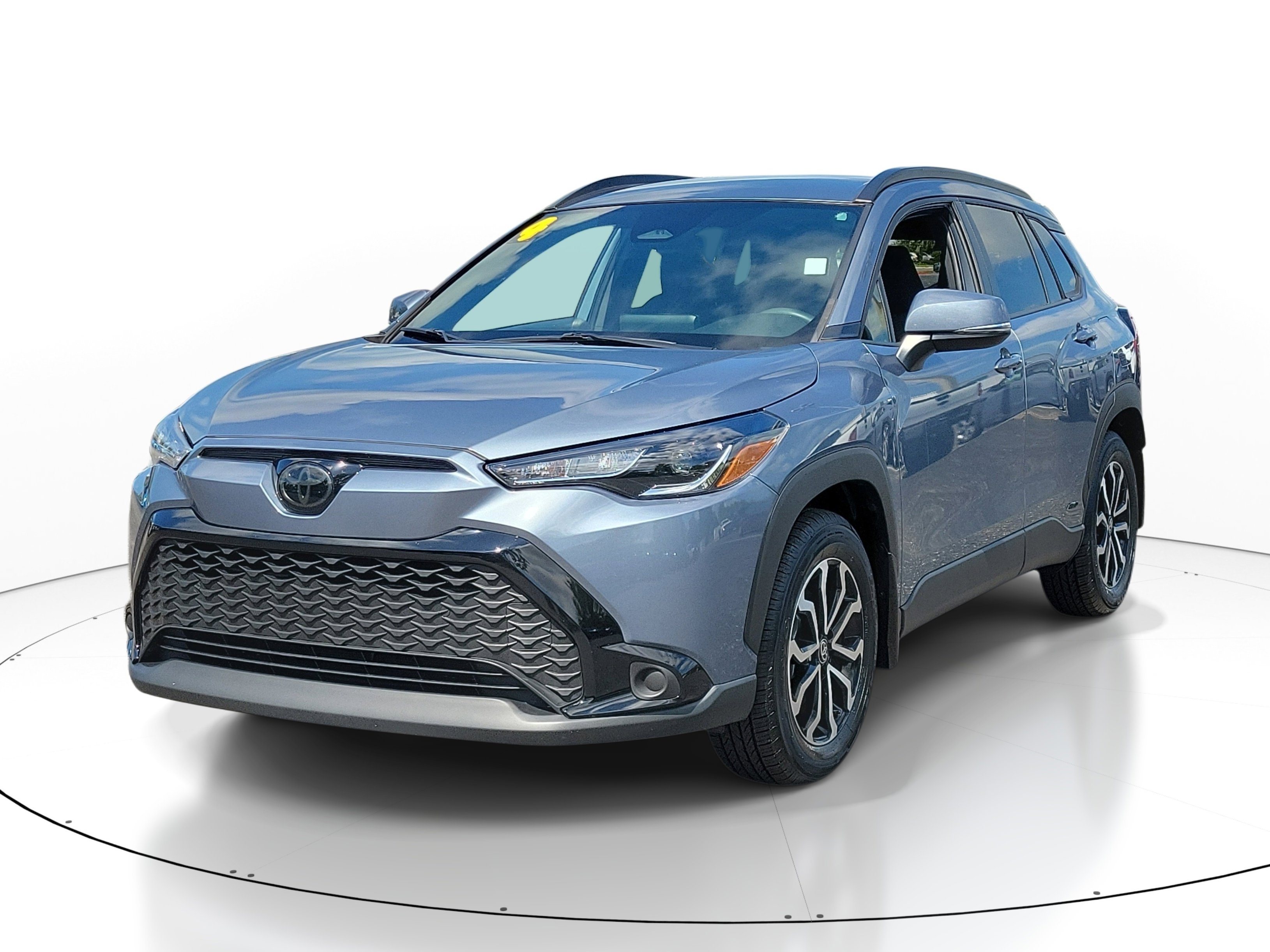 Used 2024 Toyota Corolla Cross SE AWD/4WD image 3