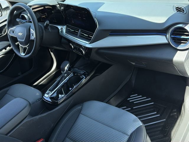 Used 2026 Chevrolet Trax LT w/ Sunroof Package image 35