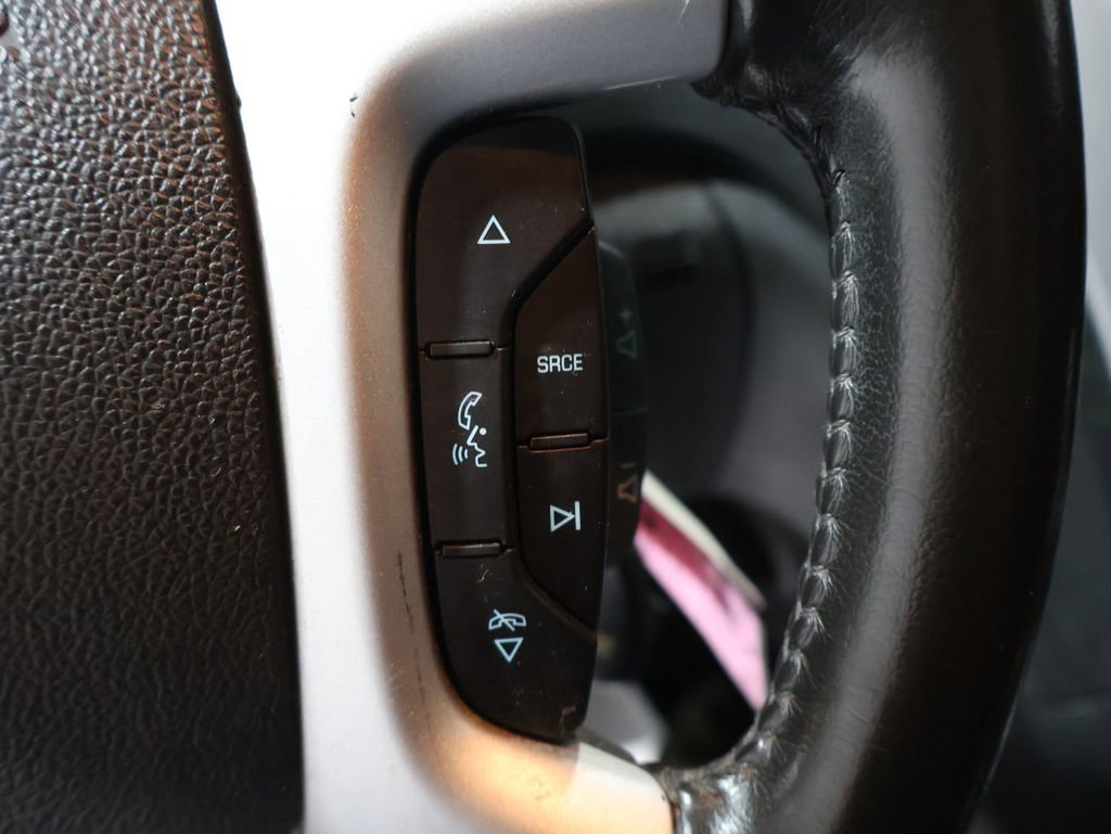 Used 2012 Chevrolet Traverse LT image 32