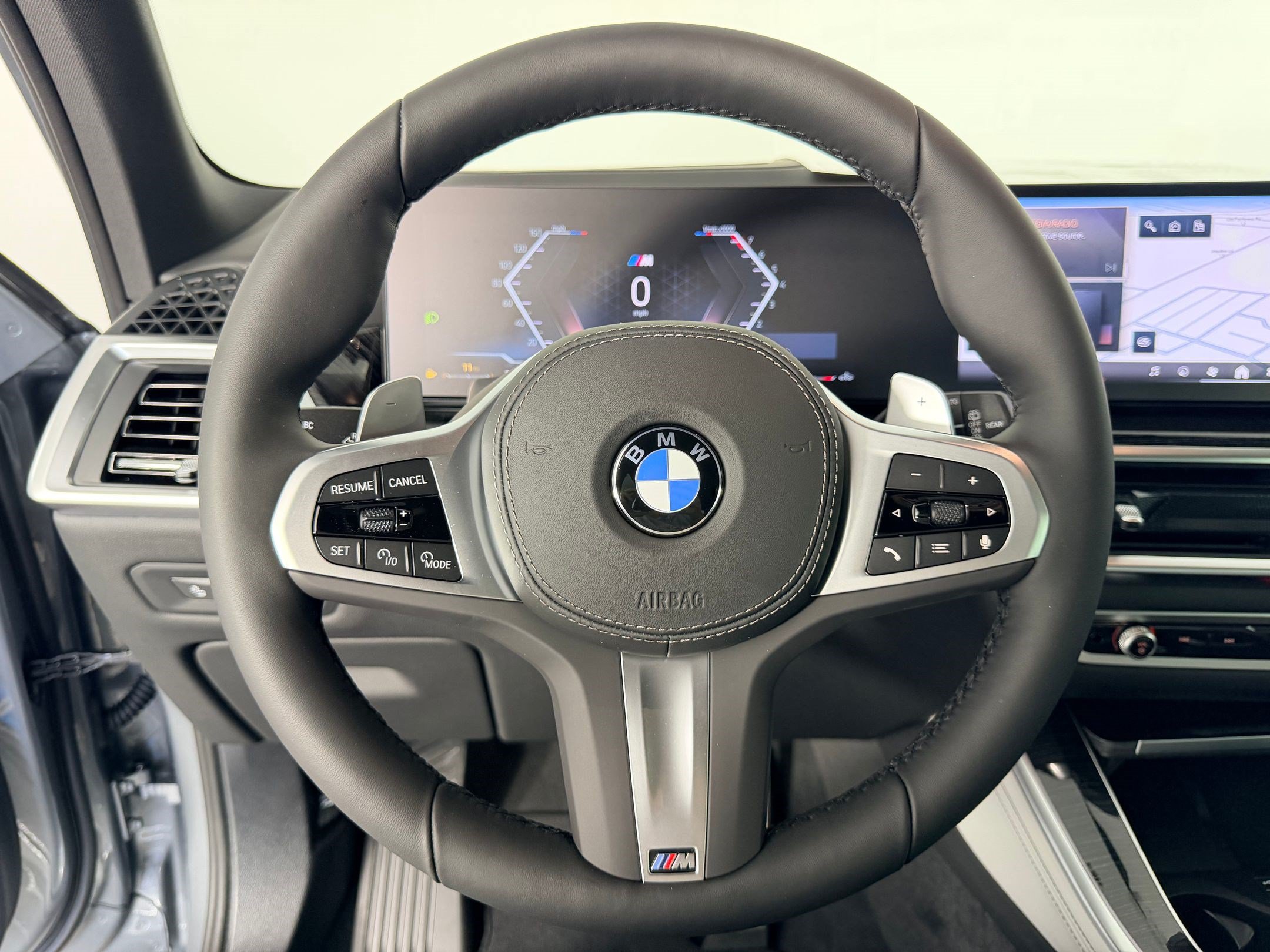 New 2026 BMW X5 xDrive40i w/ M Sport Package AWD/4WD image 15