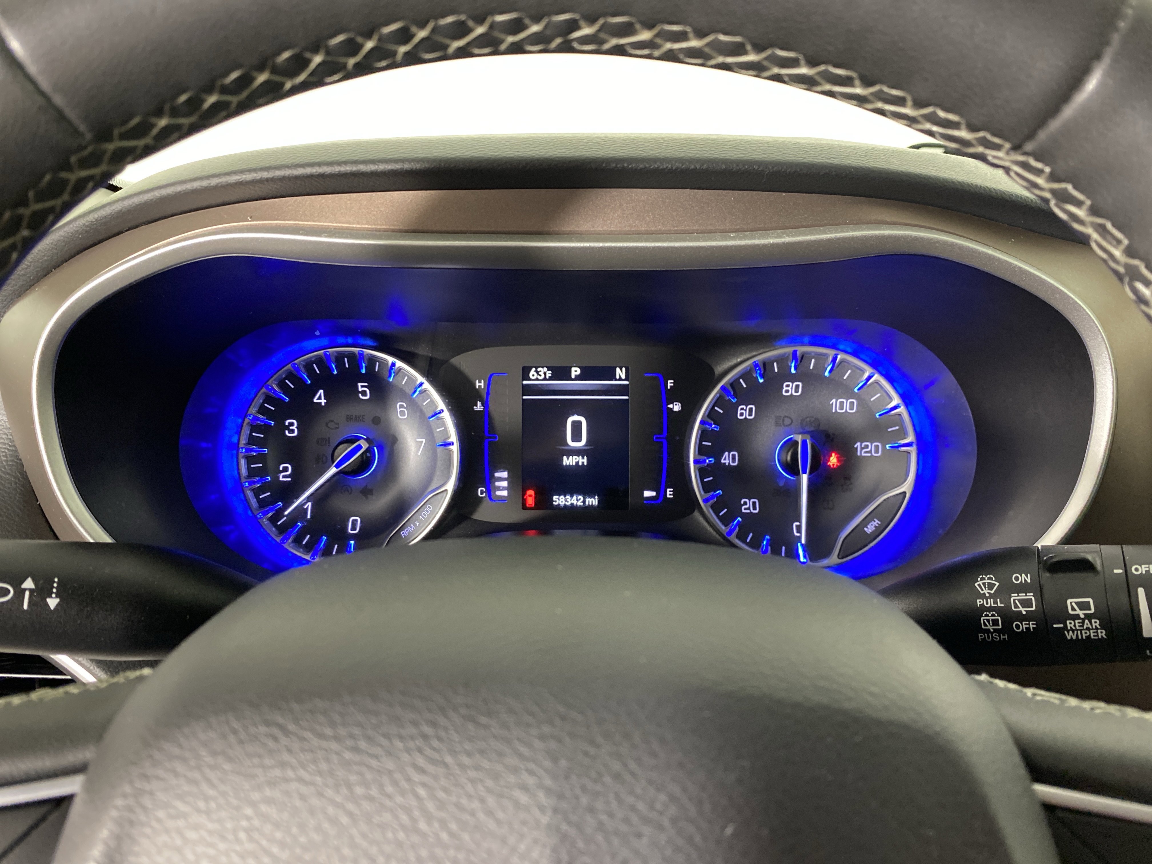 Used 2023 Chrysler Voyager LX image 21
