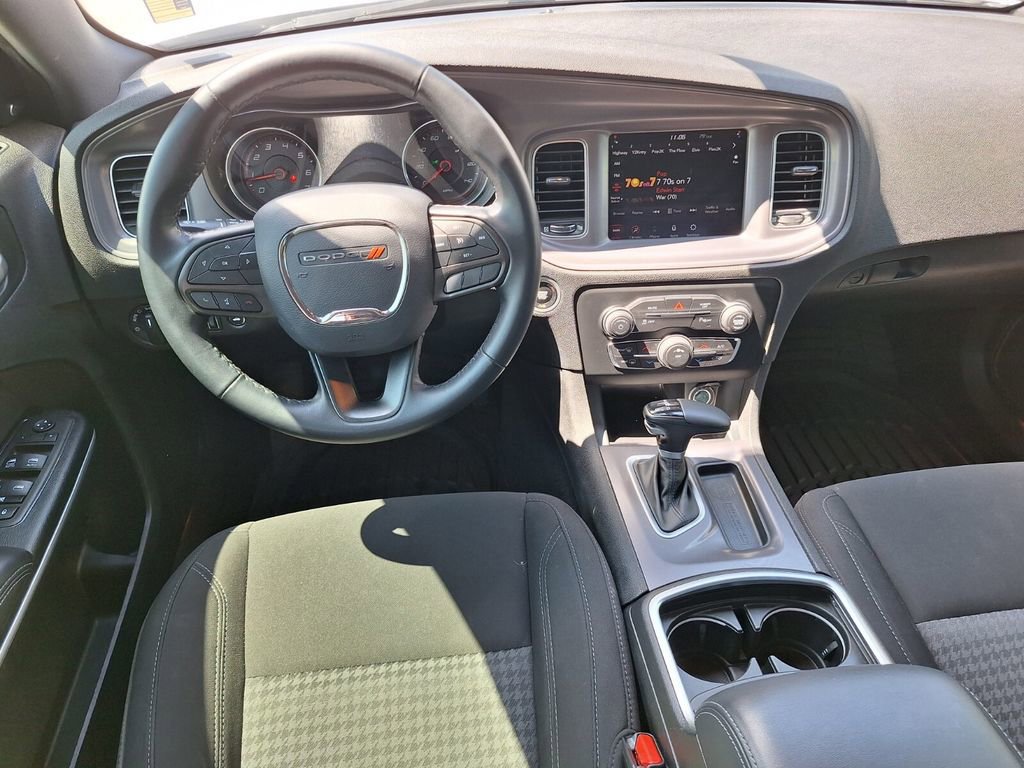 Used 2023 Dodge Charger SXT RWD image 9