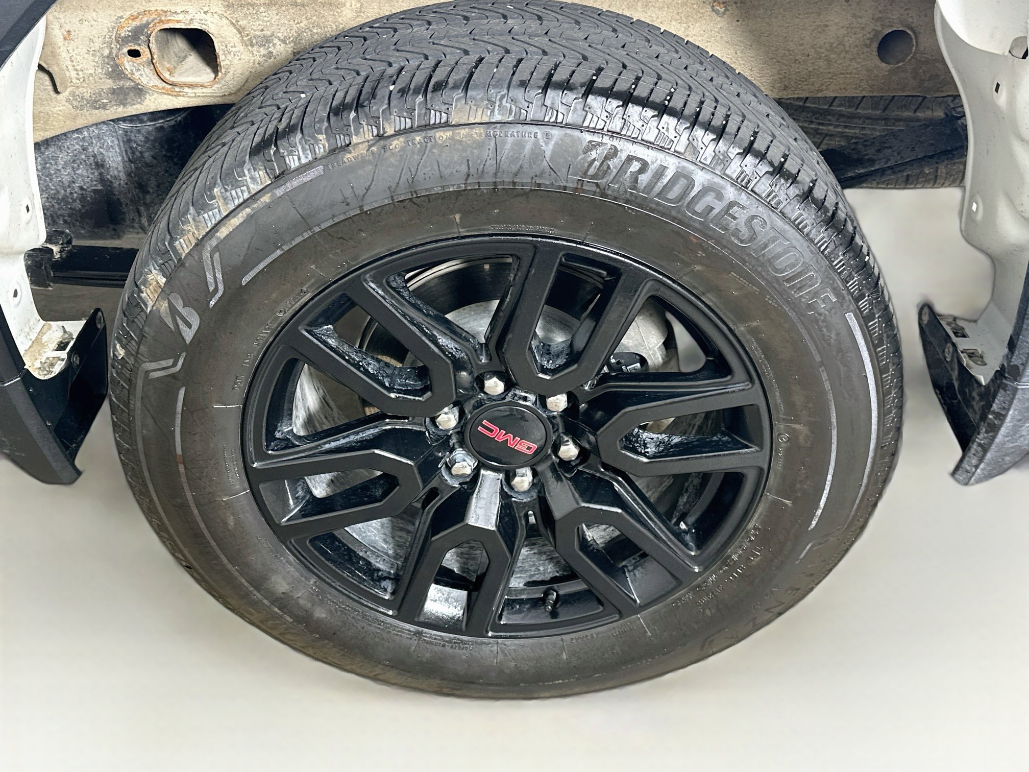 Used 2024 GMC Sierra 1500 Elevation AWD/4WD image 11