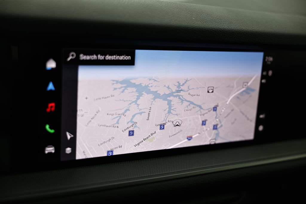 Certified 2025 Porsche Cayenne AWD/4WD image 39