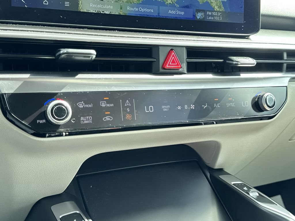 New 2025 Kia Sorento EX AWD/4WD image 25
