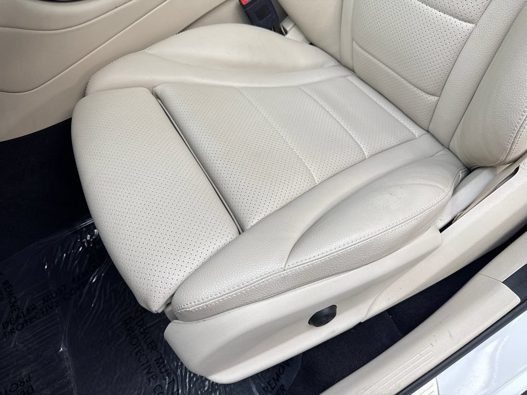 Used 2021 Mercedes-Benz GLC 300 4MATIC image 28