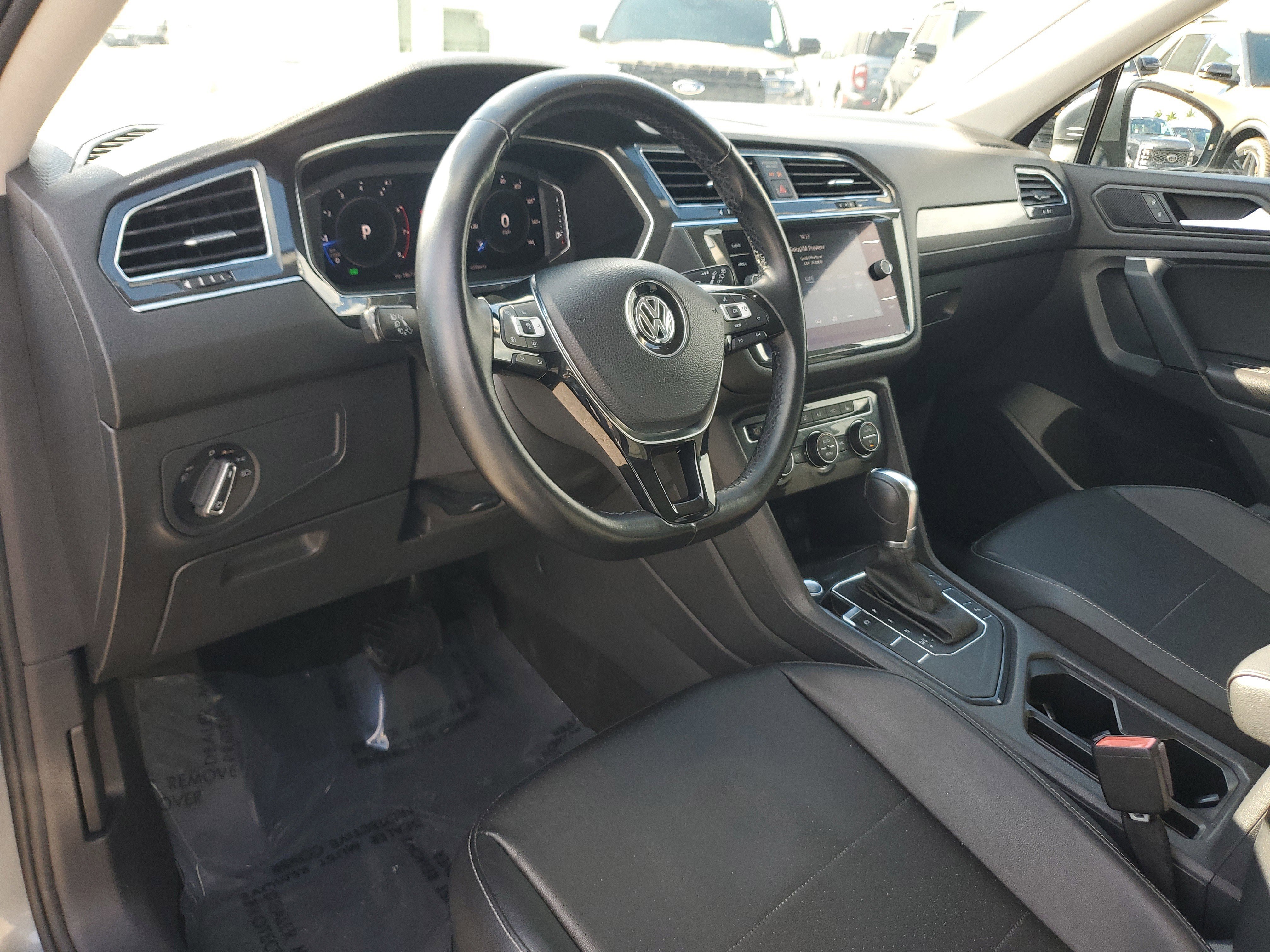 Used 2019 Volkswagen Tiguan SEL image 9