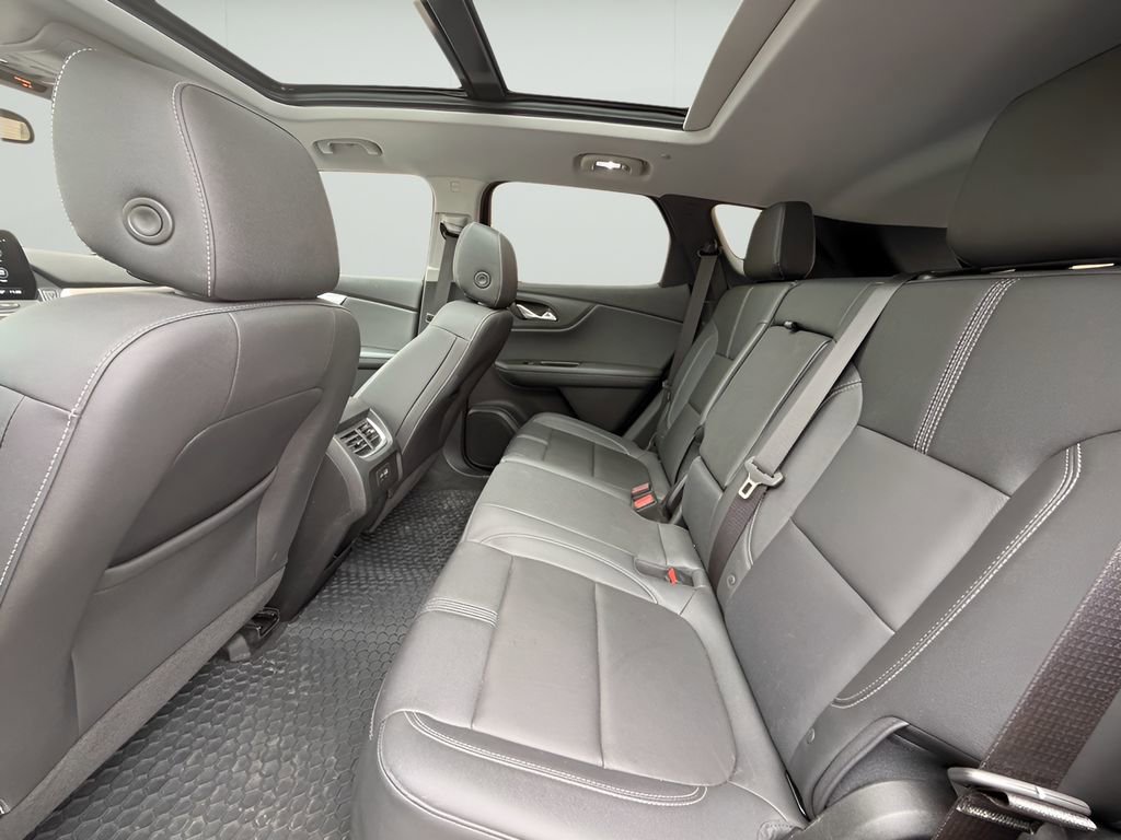 Used 2023 Chevrolet Blazer LT w/ Midnight/Sport Edition image 16