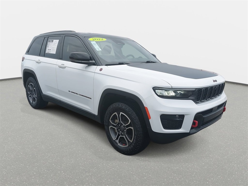 Used 2022 Jeep Grand Cherokee Trailhawk image 3