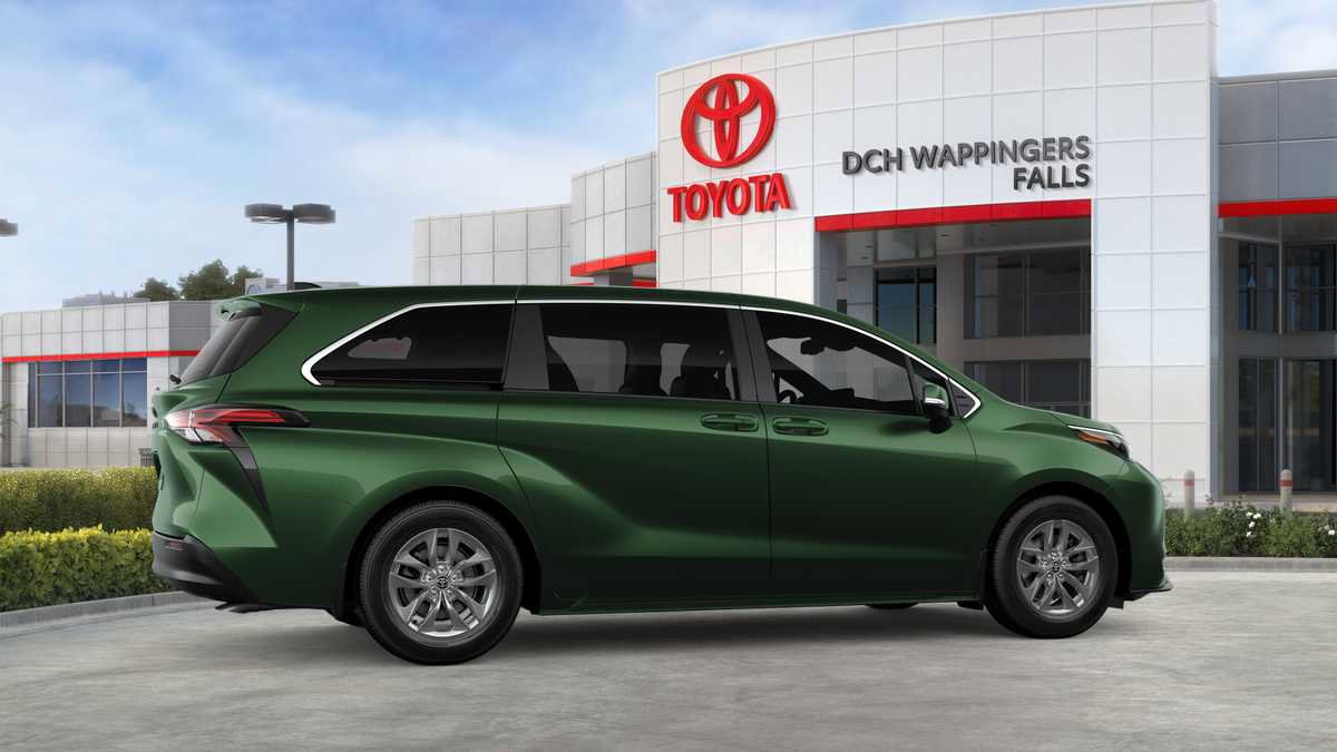 New 2026 Toyota Sienna LE AWD/4WD image 13