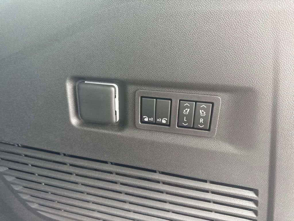 New 2026 Chevrolet Suburban Premier w/ Sun And Tow Package image 15