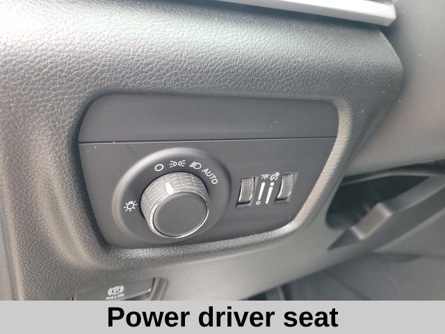 New 2026 Jeep Grand Cherokee Altitude RWD image 7