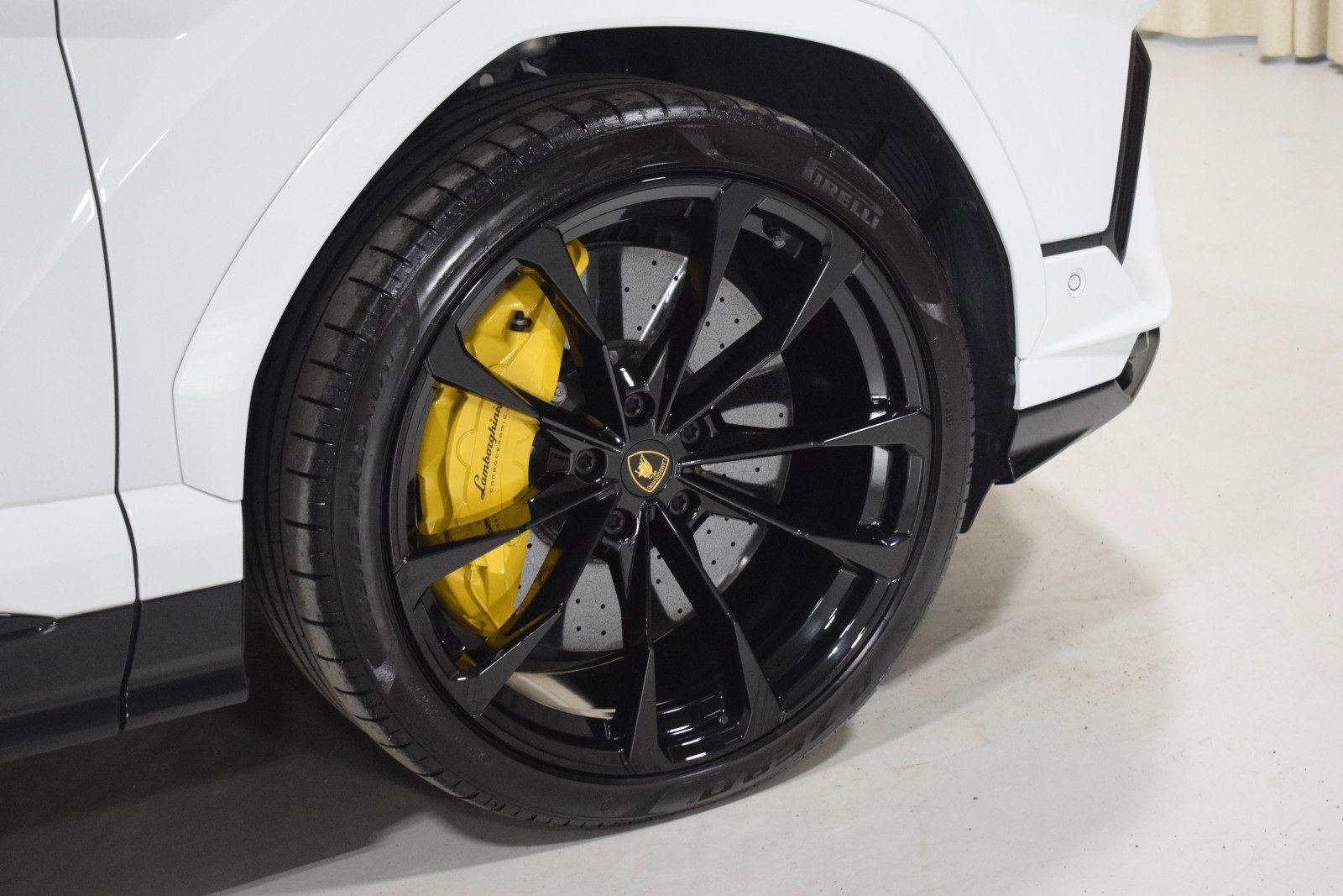 Used 2024 Lamborghini Urus S image 16