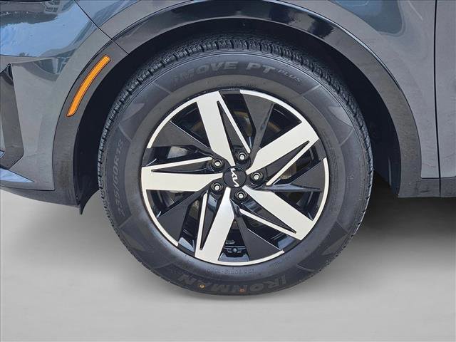 Used 2023 Kia Sorento S w/ Panoramic Sunroof Package FWD image 24