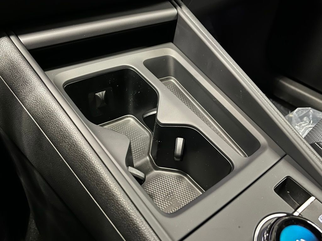 New 2026 Volkswagen Tiguan SE AWD/4WD image 13
