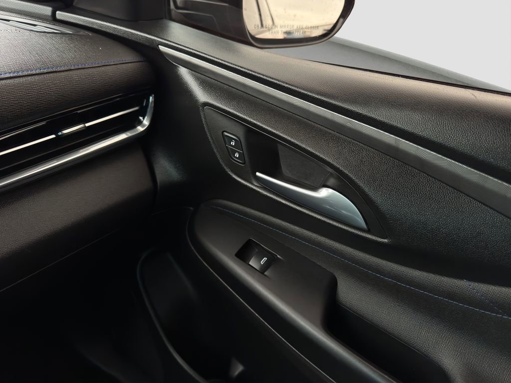 Used 2024 Buick Envista Sport Touring w/ Convenience II Package image 17