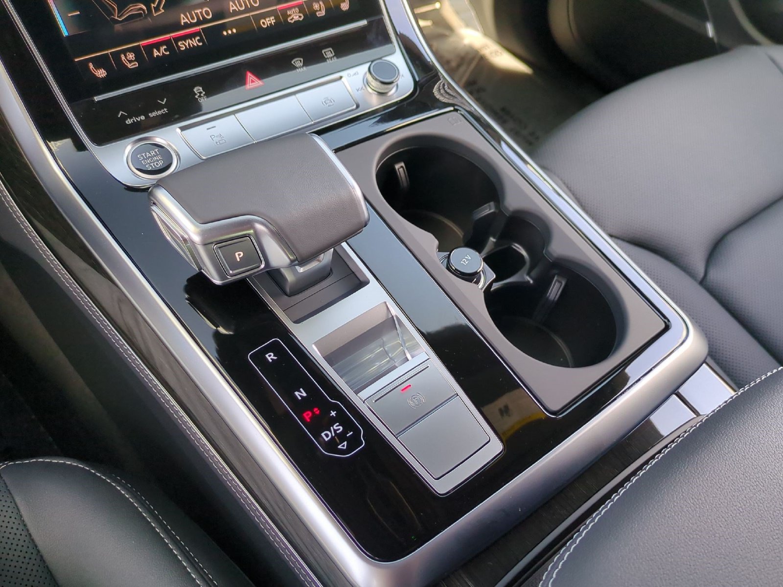 New 2027 Audi Q8 Premium Plus AWD/4WD image 7