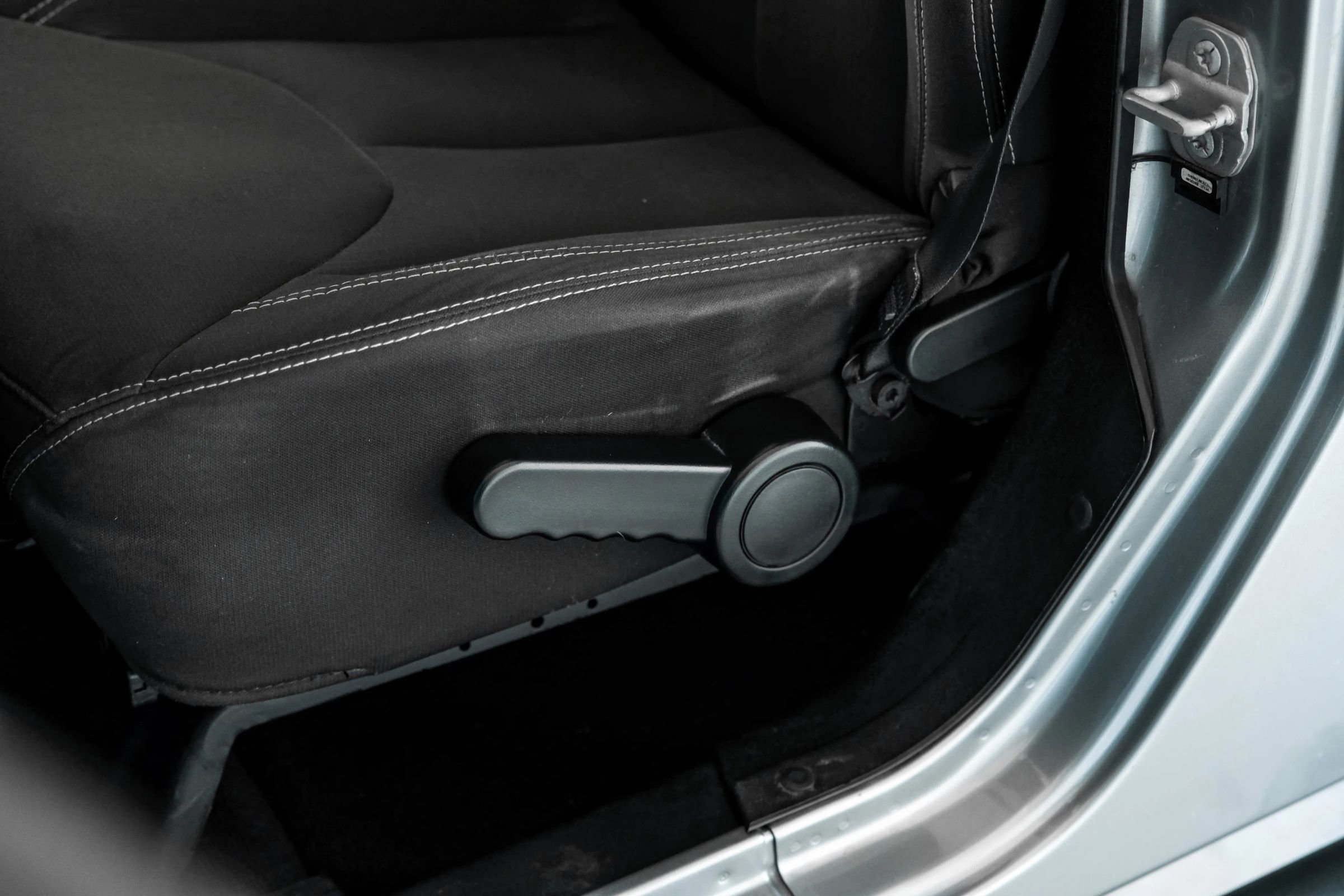 Used 2014 Jeep Wrangler Unlimited Rubicon w/ Max Tow Package image 28