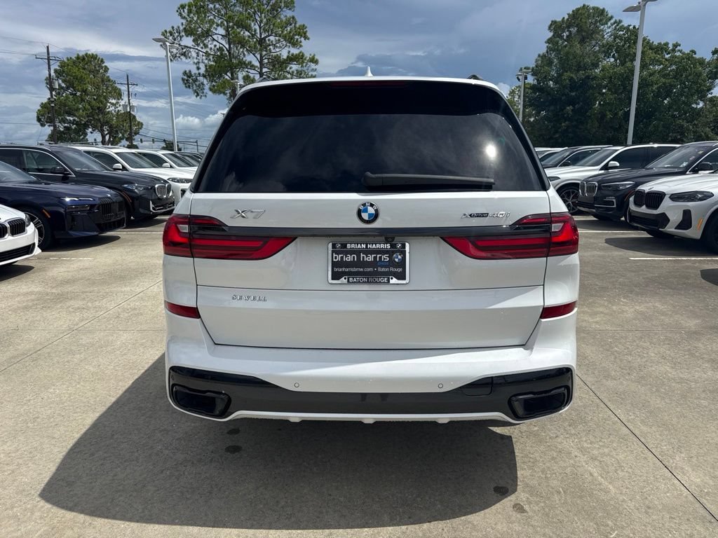 Certified 2022 BMW X7 xDrive40i w/ M Sport Package AWD/4WD image 4