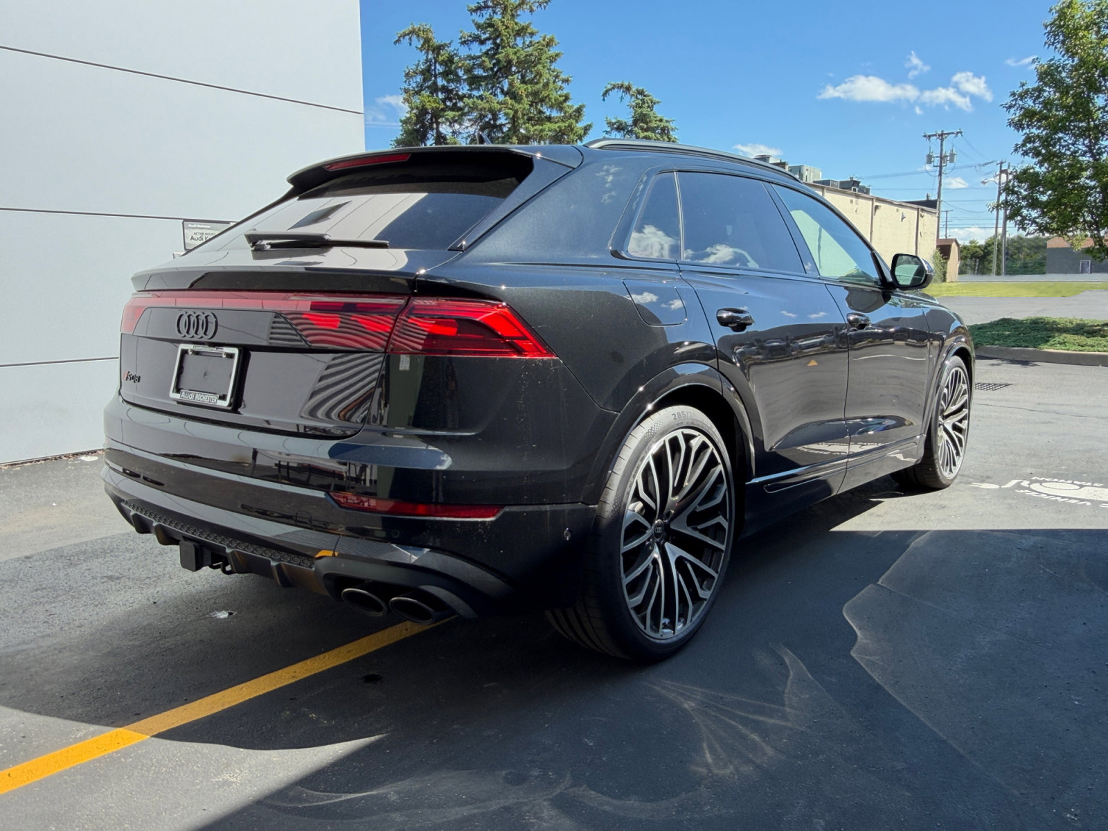 New 2026 Audi SQ8 Prestige AWD/4WD image 10