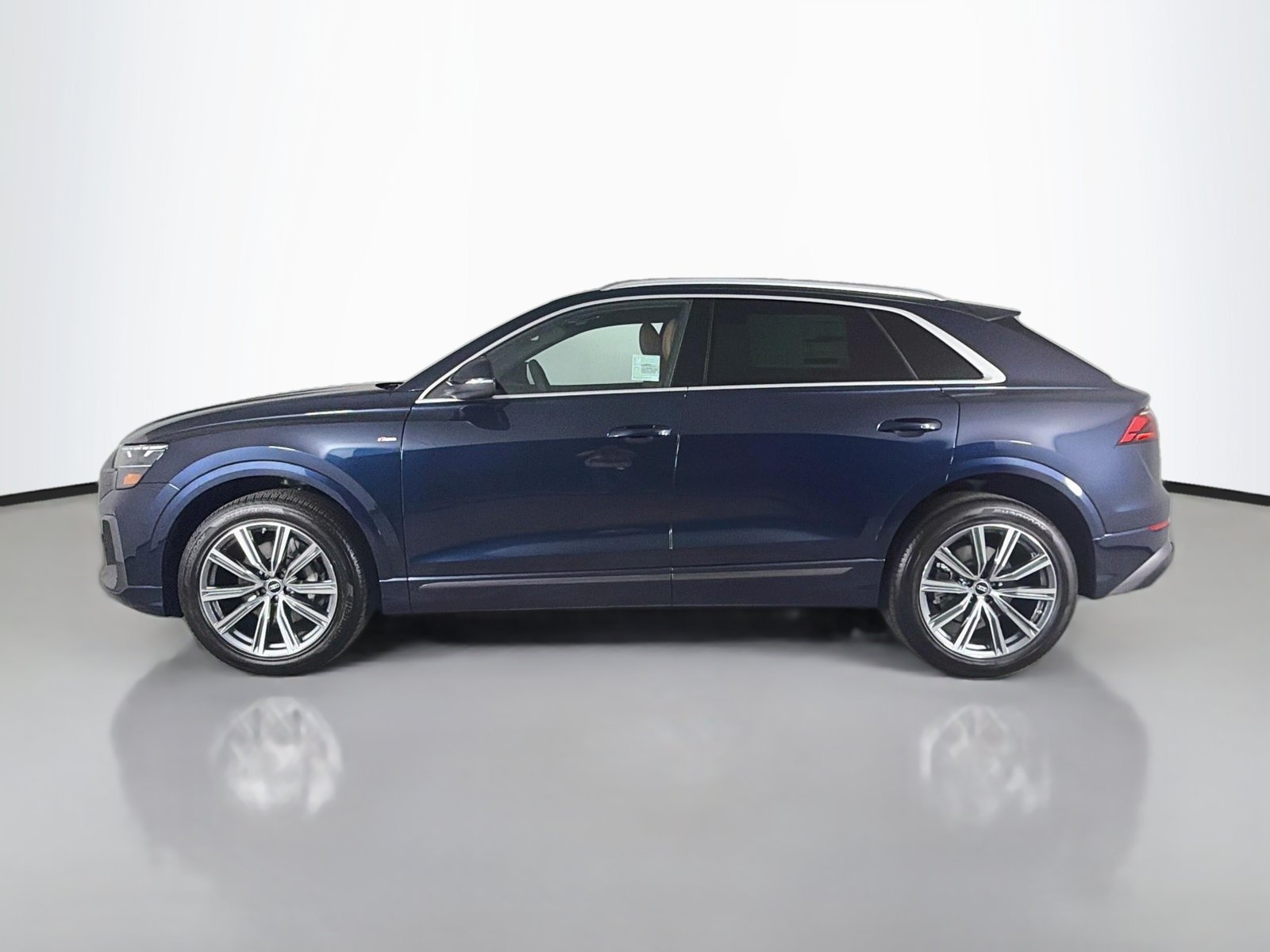 New 2027 Audi Q8 Premium AWD/4WD image 4