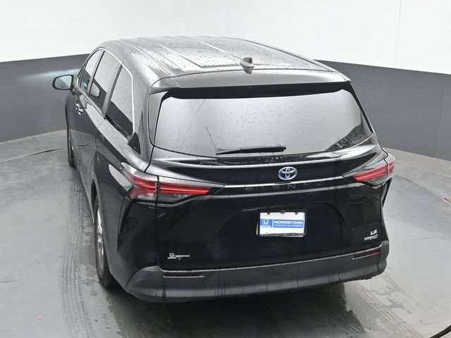 Used 2021 Toyota Sienna LE FWD image 36