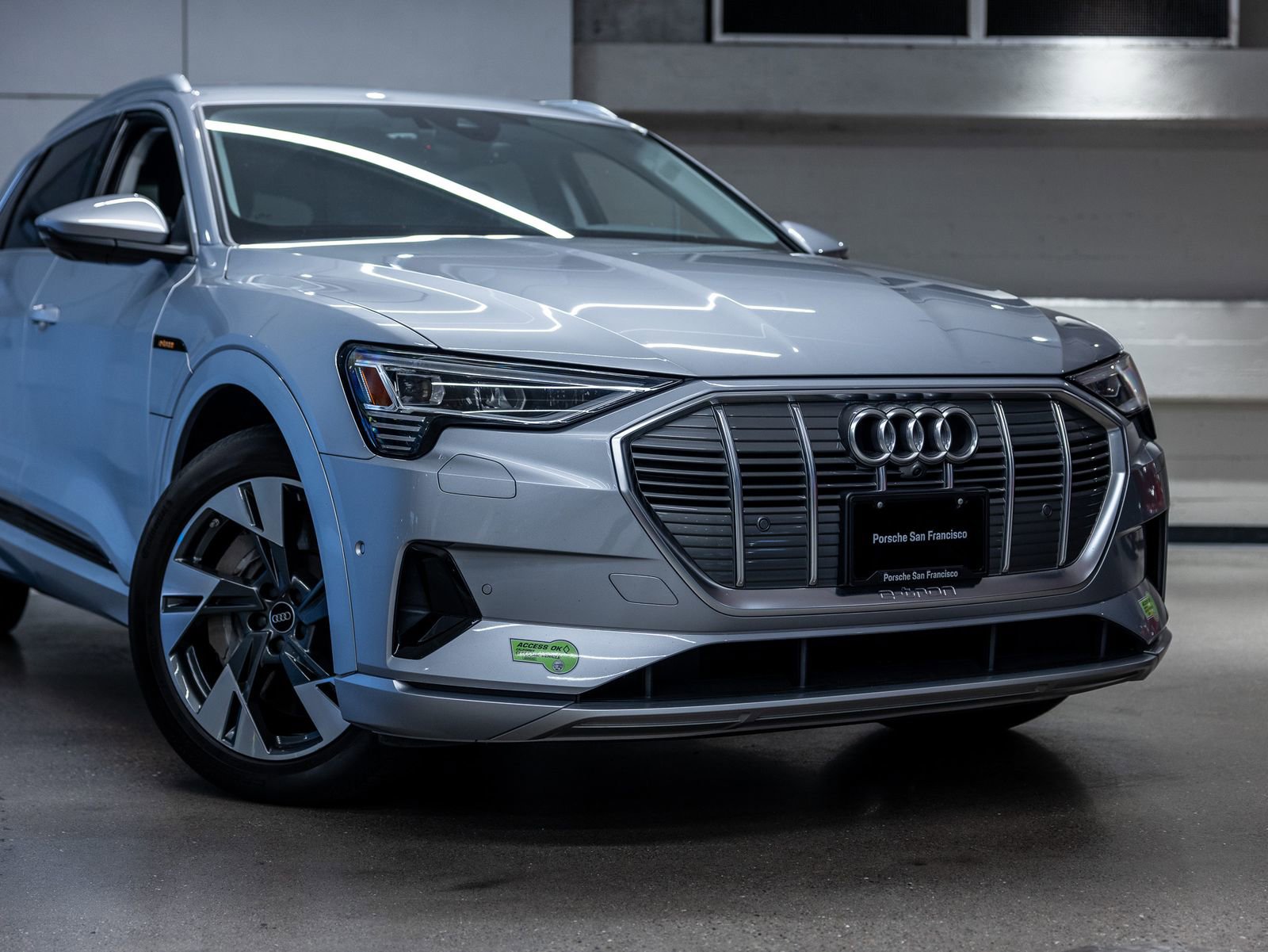 Used 2023 Audi e-tron Premium Plus AWD/4WD image 12