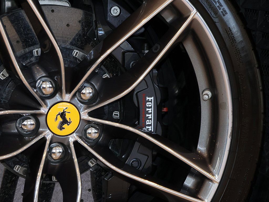 Certified 2019 Ferrari 488 Spider image 48