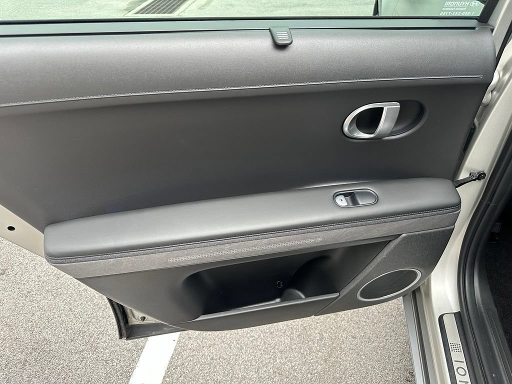 Certified 2024 Hyundai Ioniq 5 Limited AWD/4WD image 10
