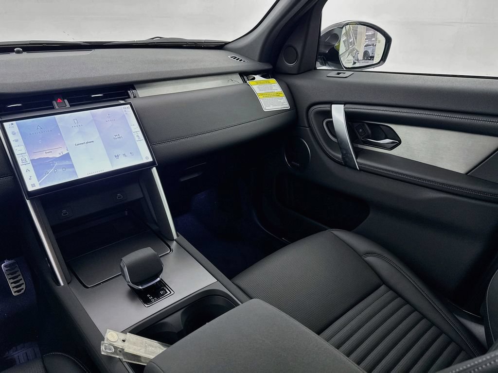 New 2026 Land Rover Discovery Sport Landmark AWD/4WD image 24