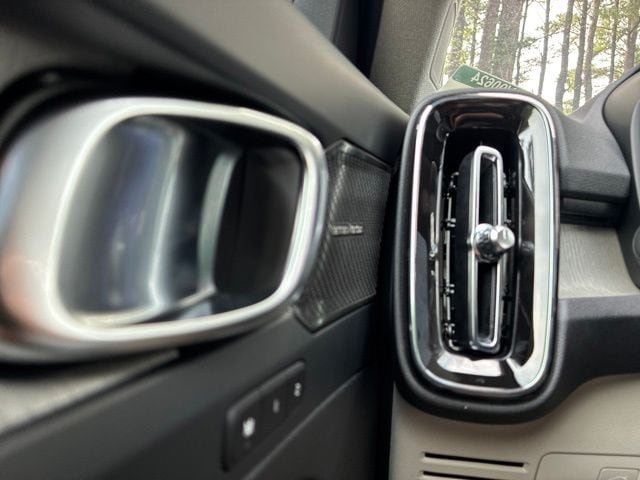 New 2026 Volvo XC40 B5 Ultra w/ Climate Package AWD/4WD image 26