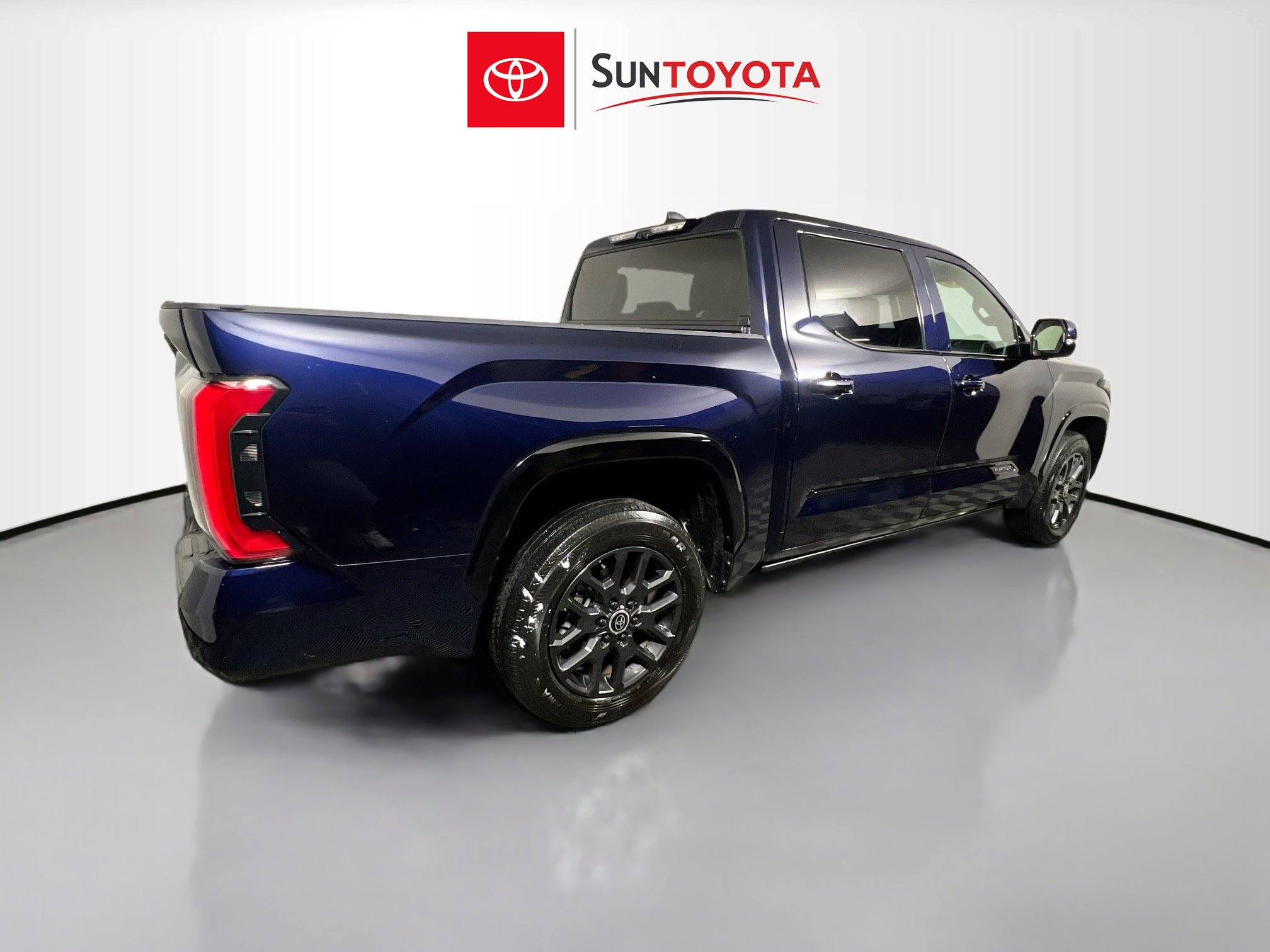 Used 2024 Toyota Tundra Platinum image 4