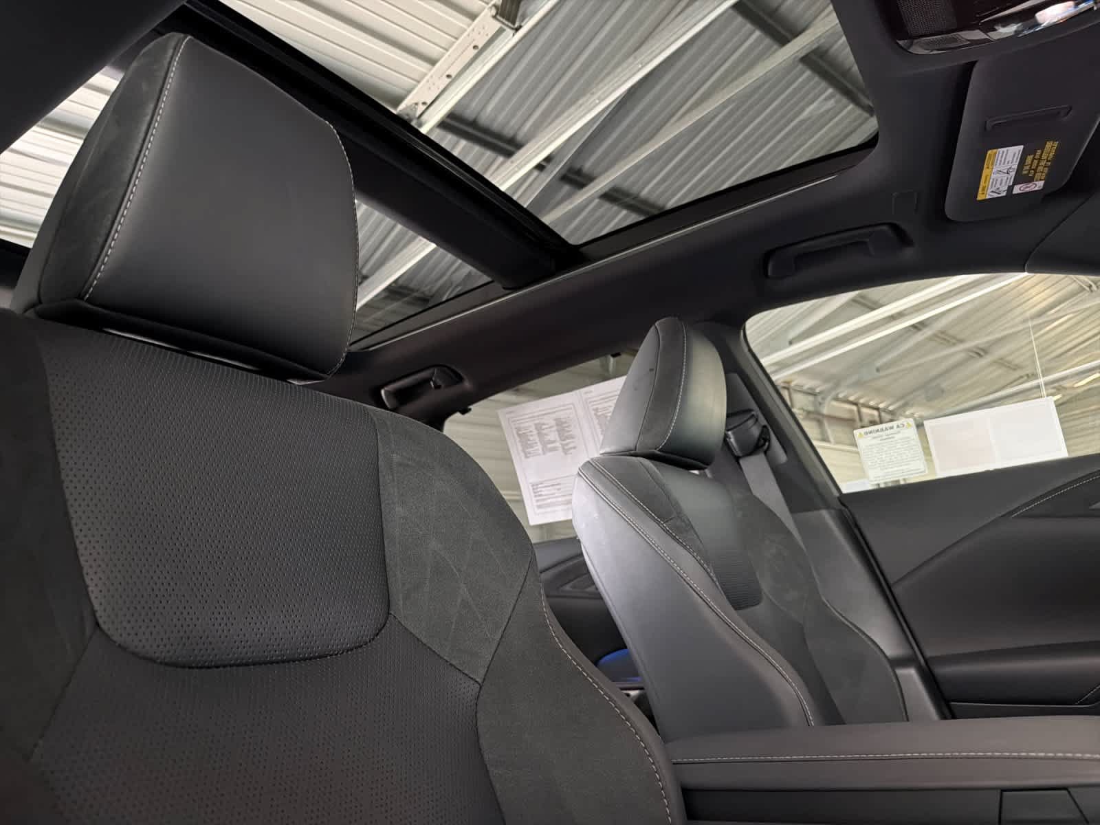 Certified 2025 Lexus RX 450h AWD w/ Luxury Package image 18