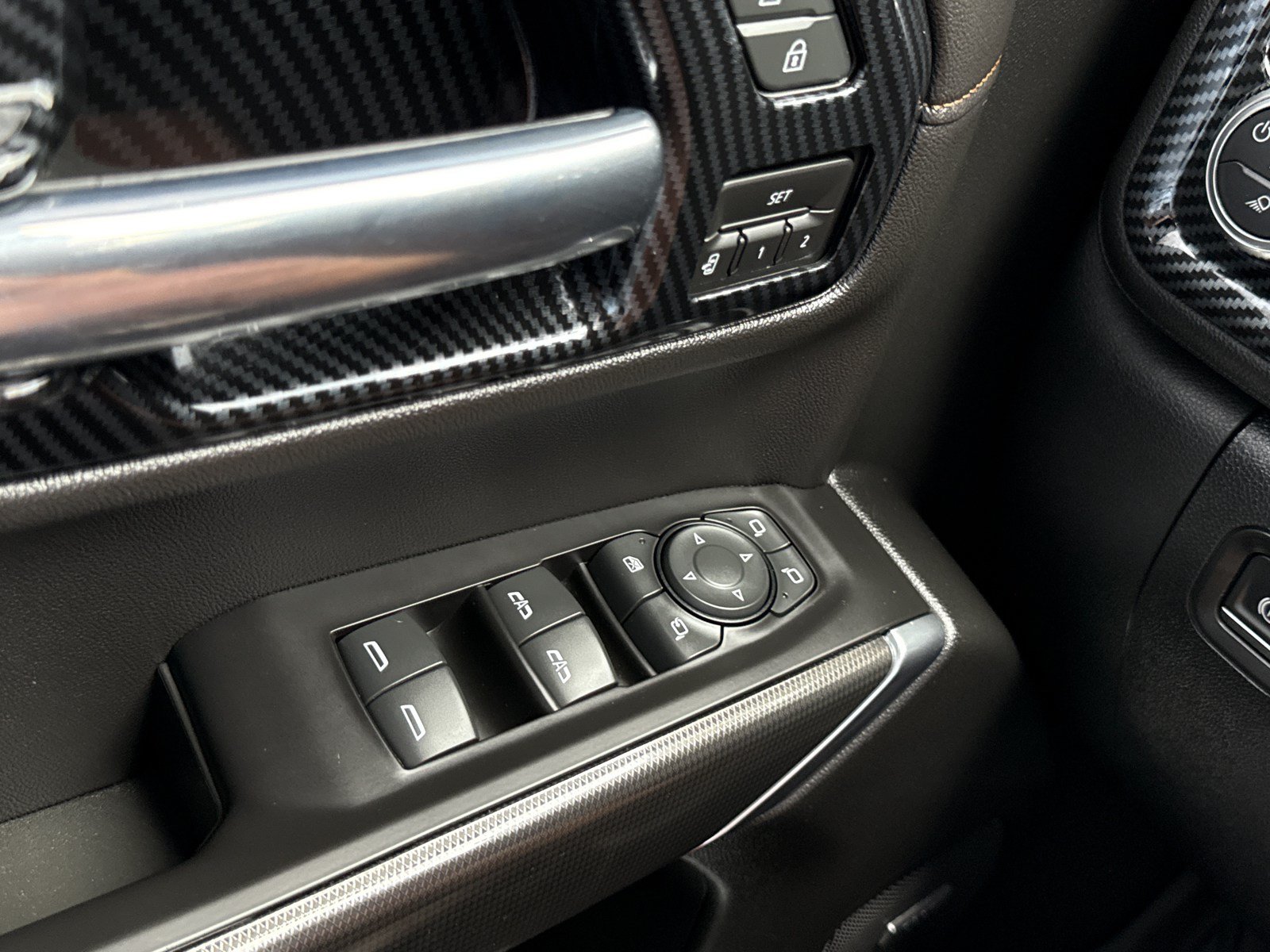 Used 2020 GMC Sierra 1500 AT4 w/ AT4 Premium Package AWD/4WD image 19