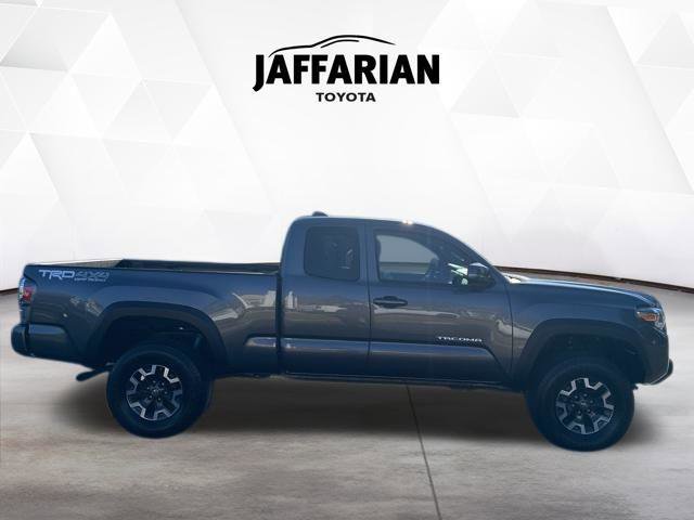 Certified 2020 Toyota Tacoma TRD Off-Road image 4