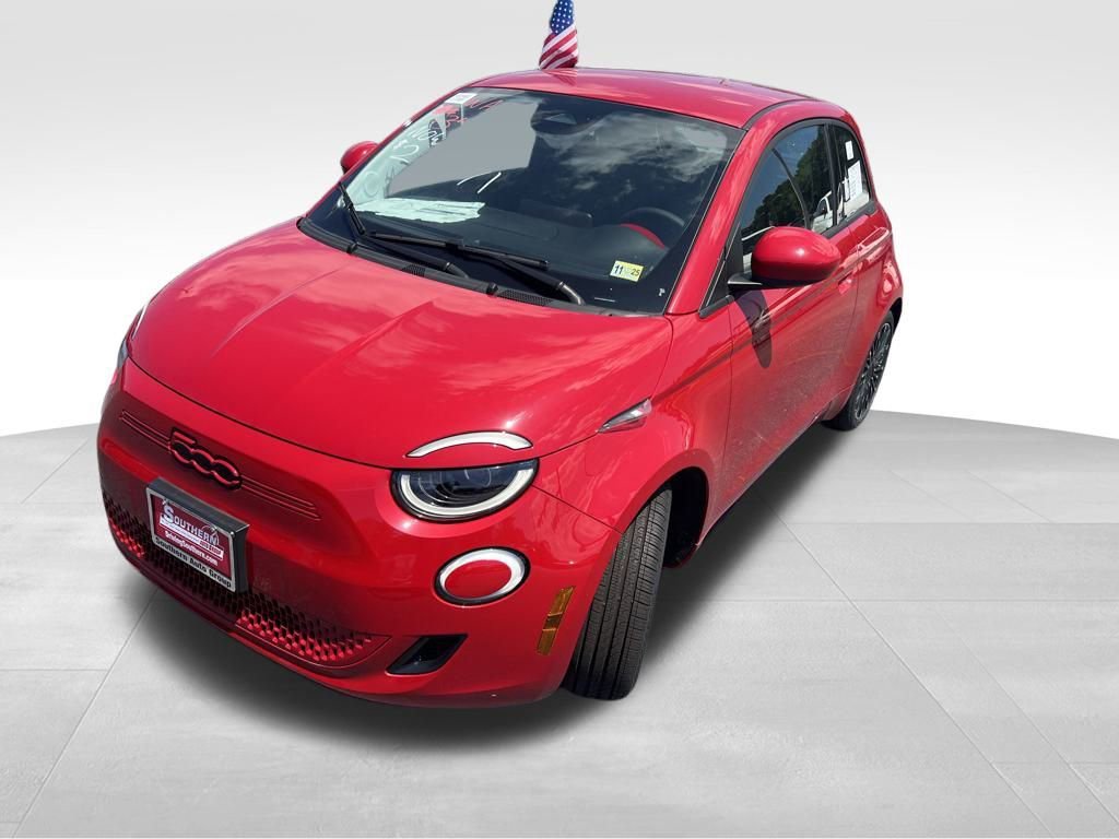 New 2024 FIAT 500 e (RED) image 18