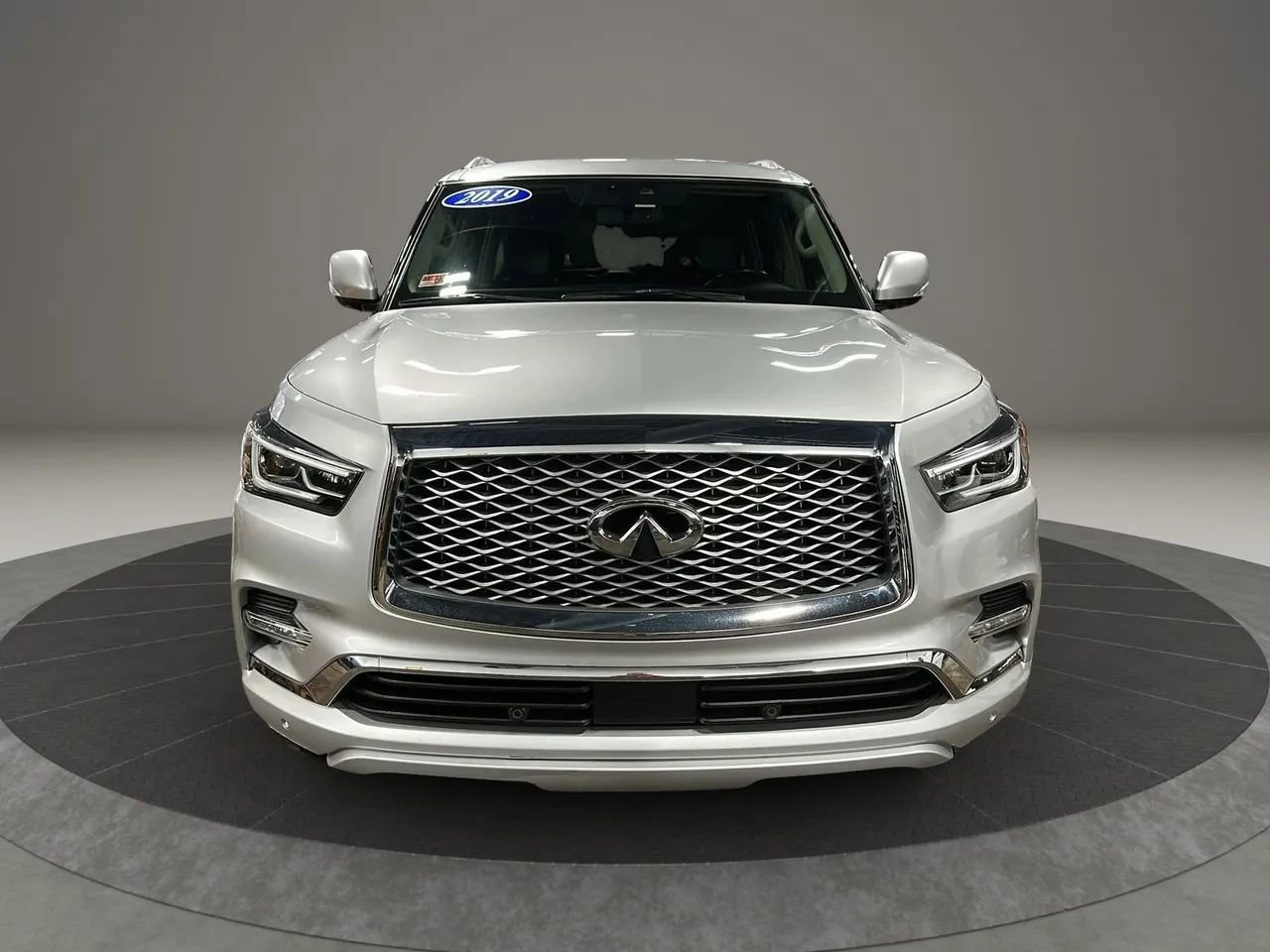Used 2019 INFINITI QX80 Luxe image 8