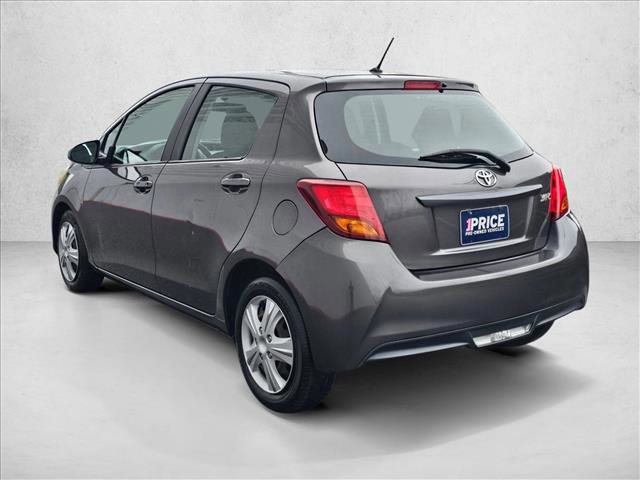 Used 2016 Toyota Yaris SE image 3