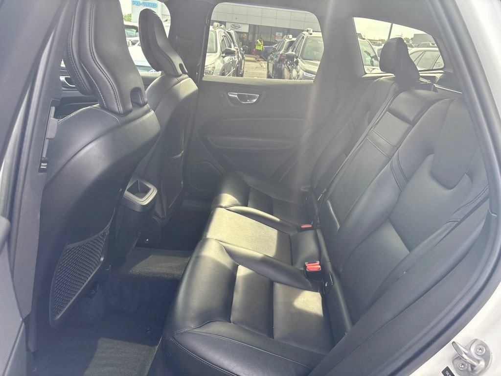 Used 2023 Volvo XC60 B5 Core w/ Climate Package AWD/4WD image 11