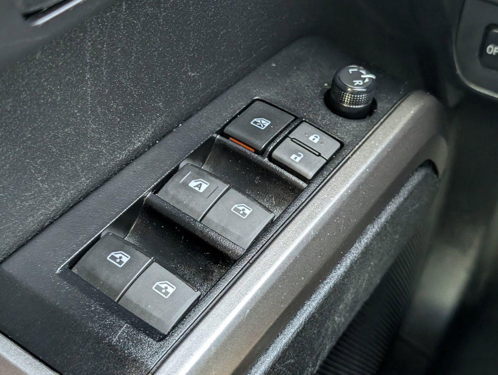 Used 2023 Toyota Tacoma SR5 RWD image 29