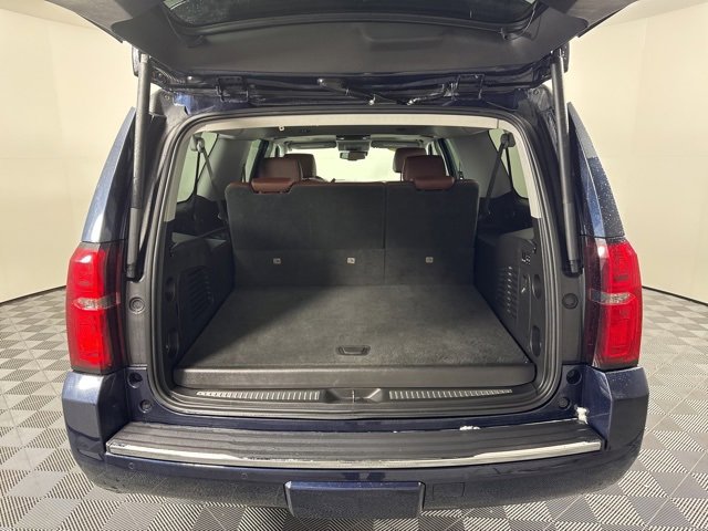 Used 2020 Chevrolet Suburban Premier w/ Premier Plus Edition image 9