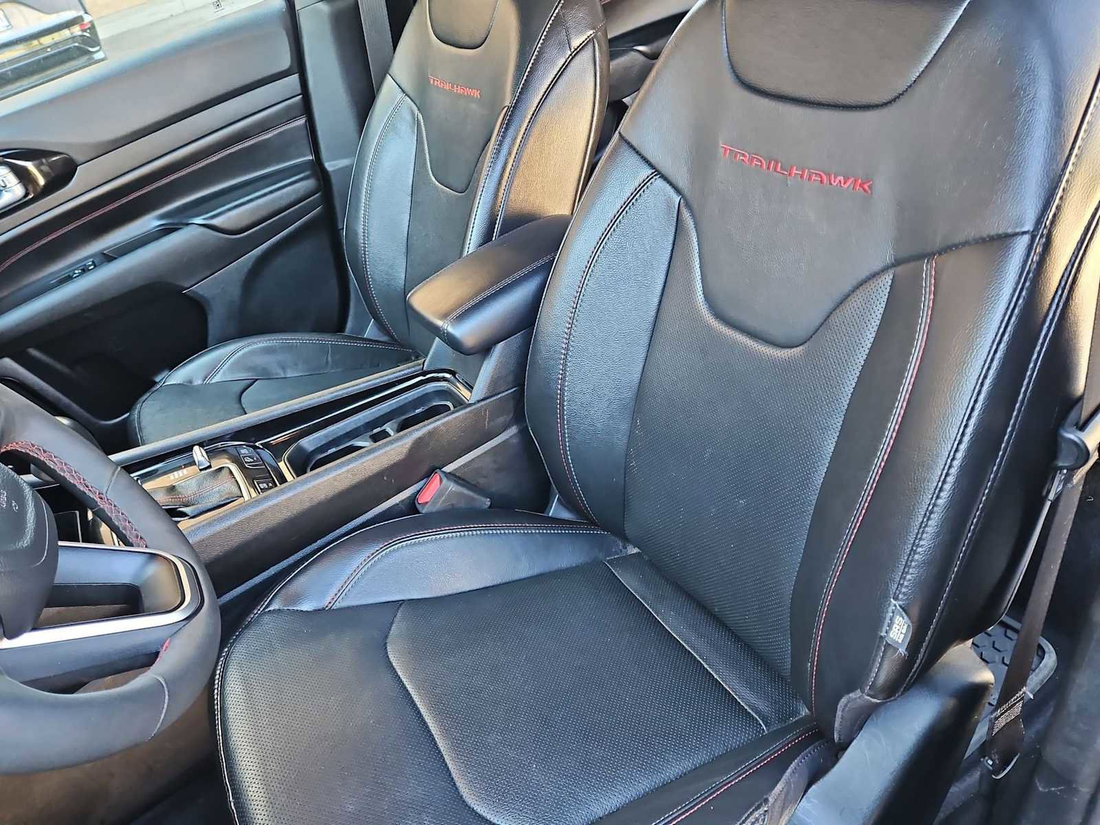 Used 2023 Jeep Compass Trailhawk w/ Trailhawk Elite Group image 17