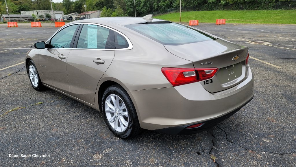 Used 2023 Chevrolet Malibu LT FWD image 9