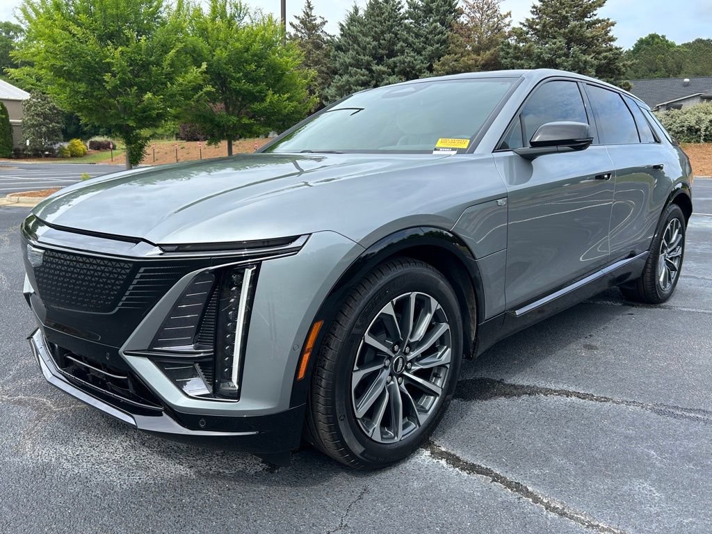 Used 2025 Cadillac Lyriq Sport AWD/4WD image 64