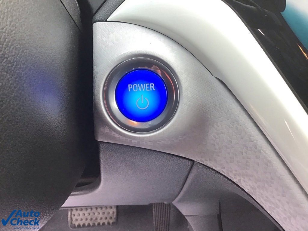 Used 2019 Chevrolet Bolt Premier w/ Infotainment Package image 37