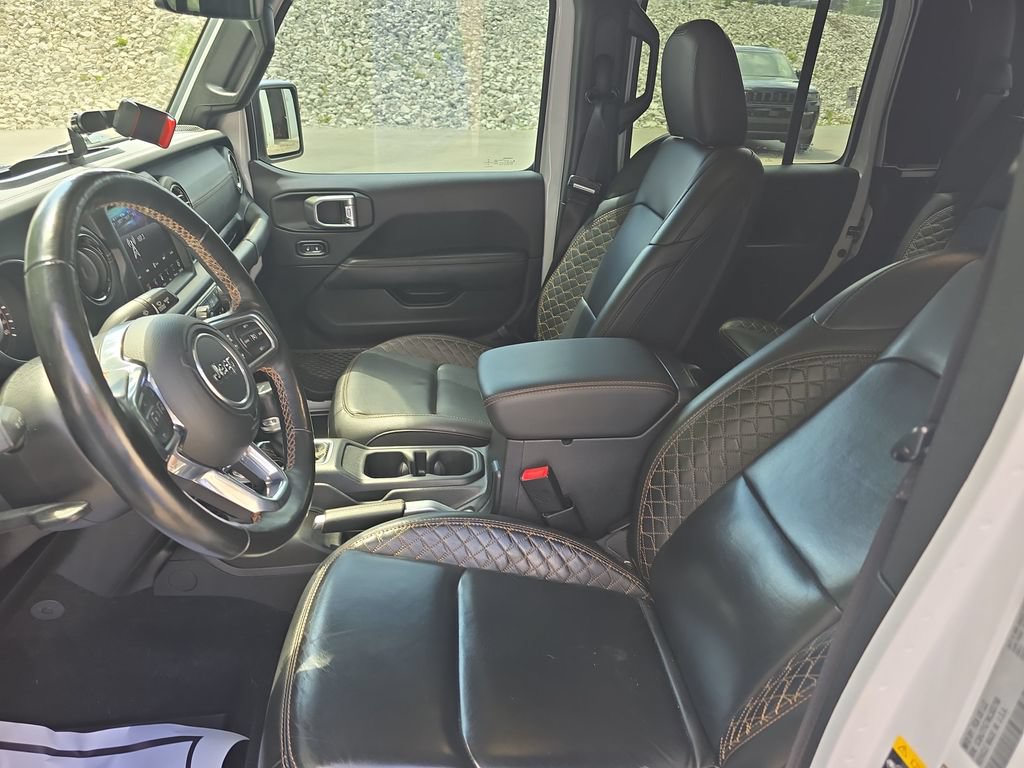 Used 2021 Jeep Gladiator Overland AWD/4WD image 13