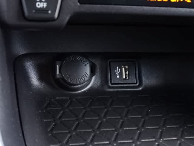 Used 2025 Toyota RAV4 XLE w/ Convenience Package FWD image 32
